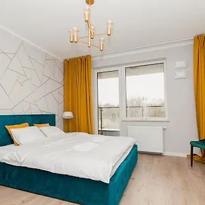 https://warsaw-to-be-golden-apartment.warsawhotelspoland.com